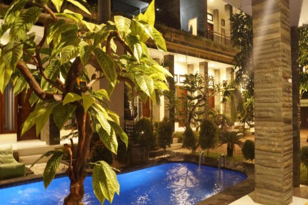Oyo Flagship 91237 Ratu Guest House Kedunganan Exterior foto